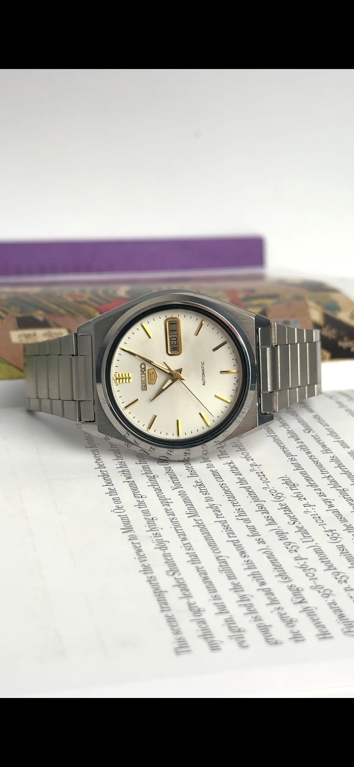 Seiko 5 7009-876A ‘White and Gold’