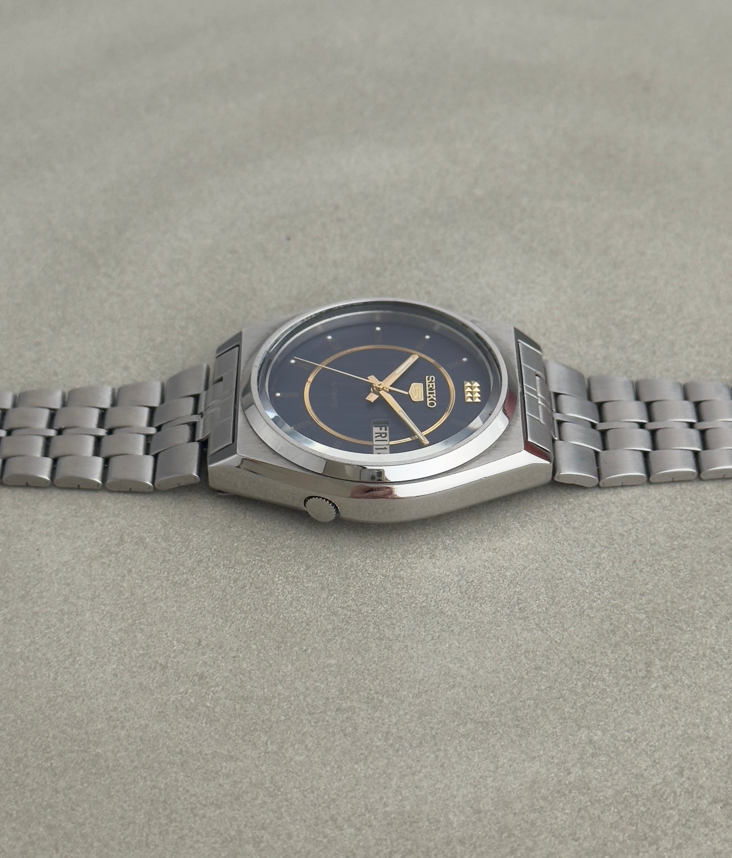 Seiko 5 7009-876A