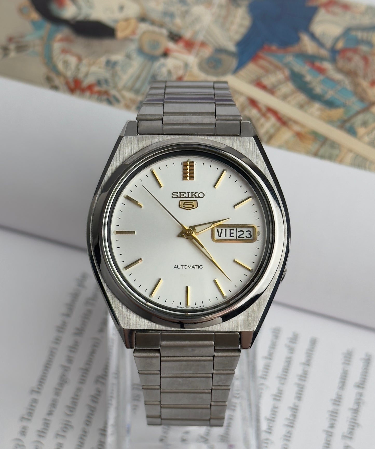 Seiko 5 7S26-8760 White and Gold