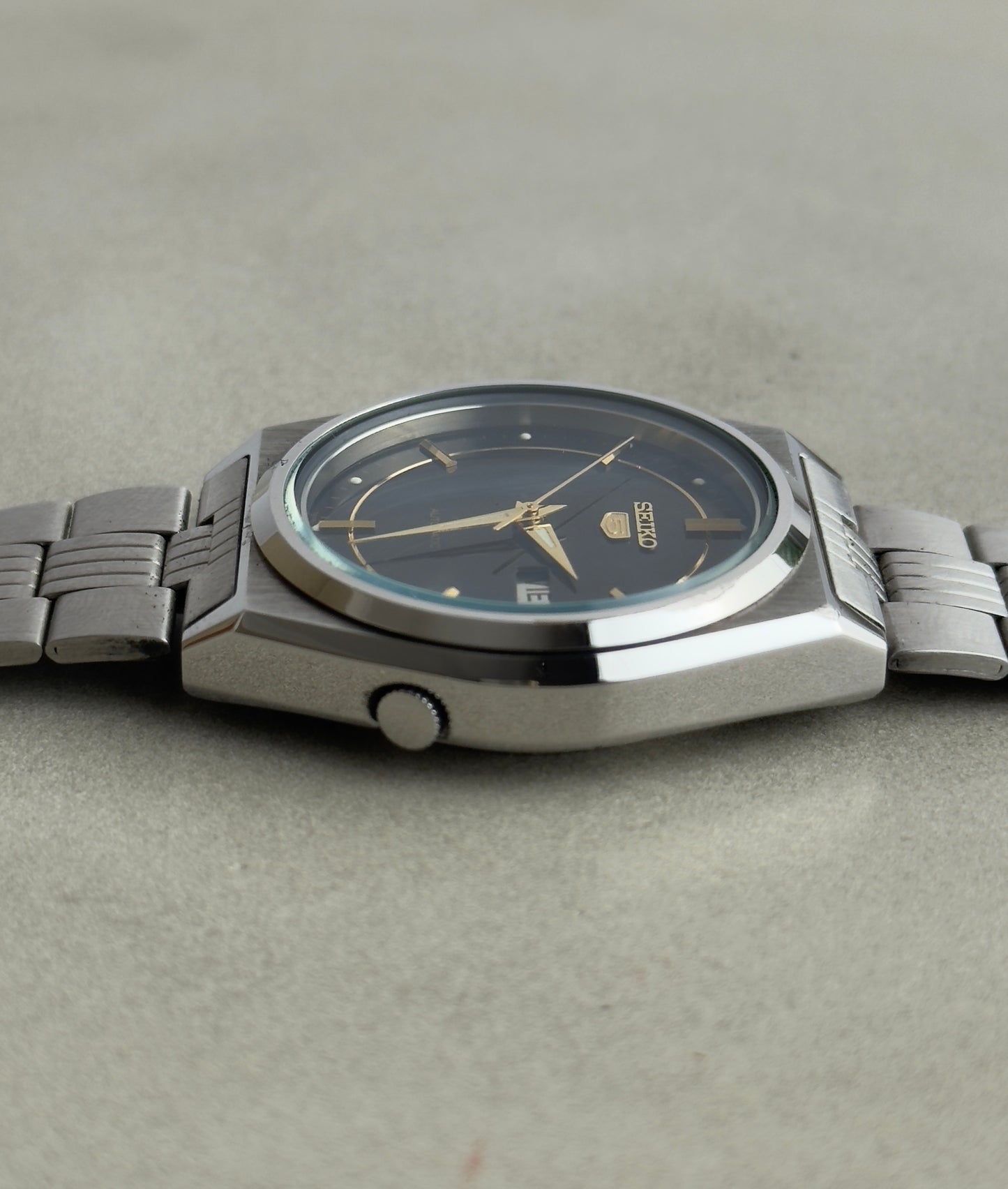 Seiko 5 7009-8760