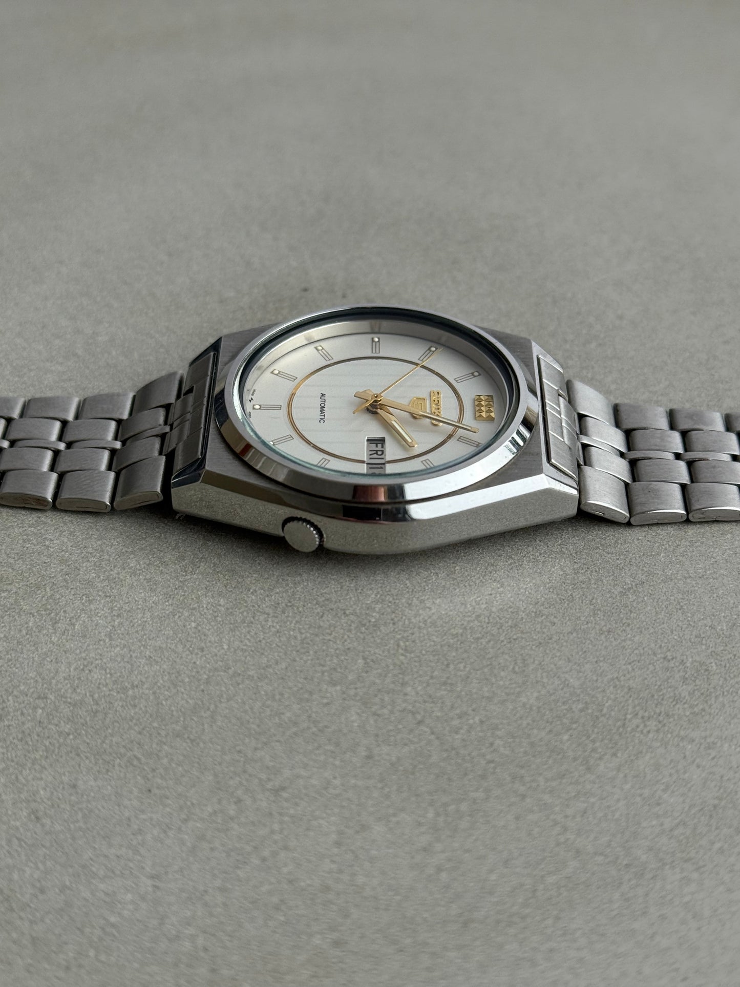 Seiko 5 7009-876A