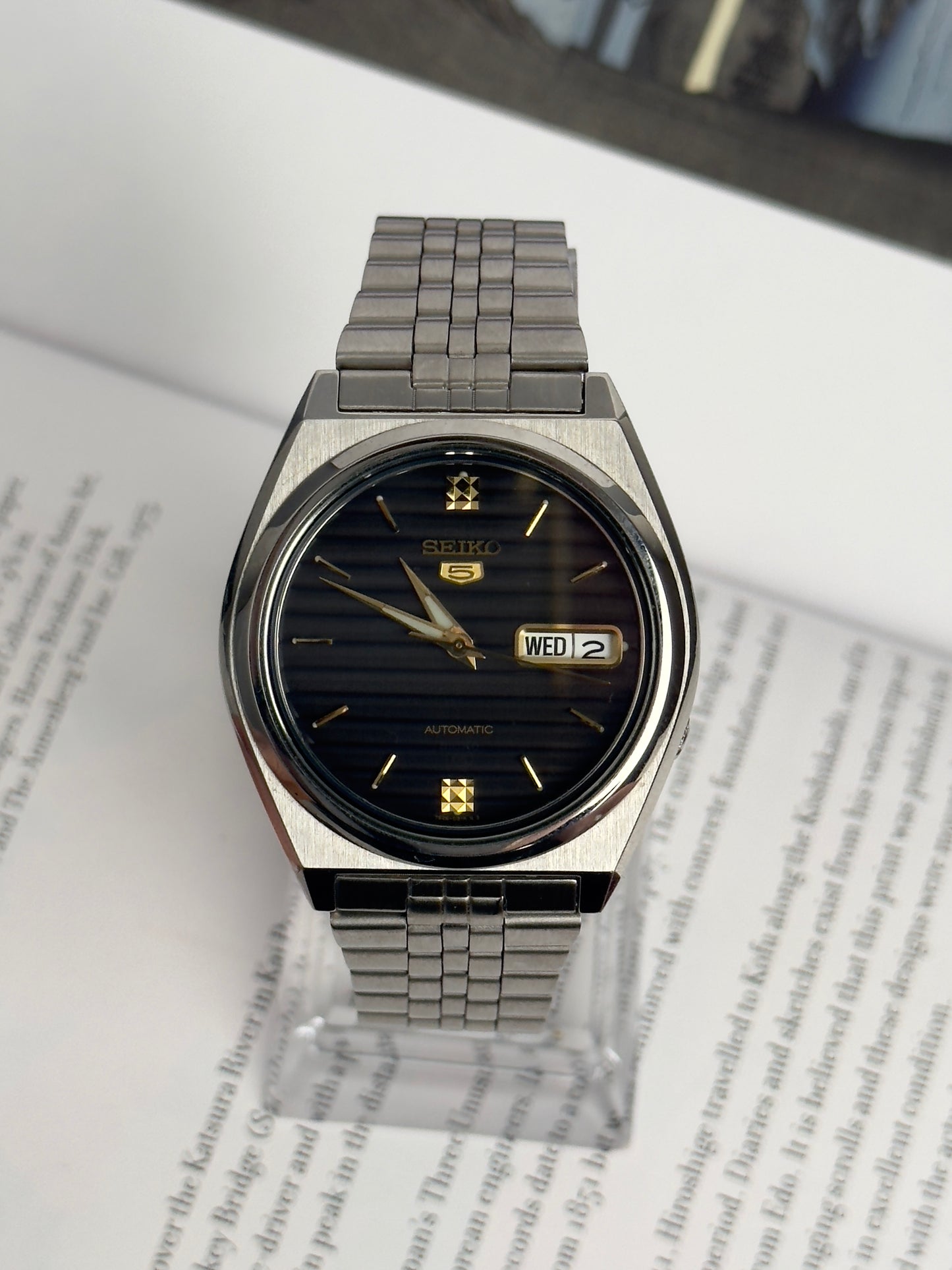 Seiko 5 7S26-8760 ‘Black Striped’