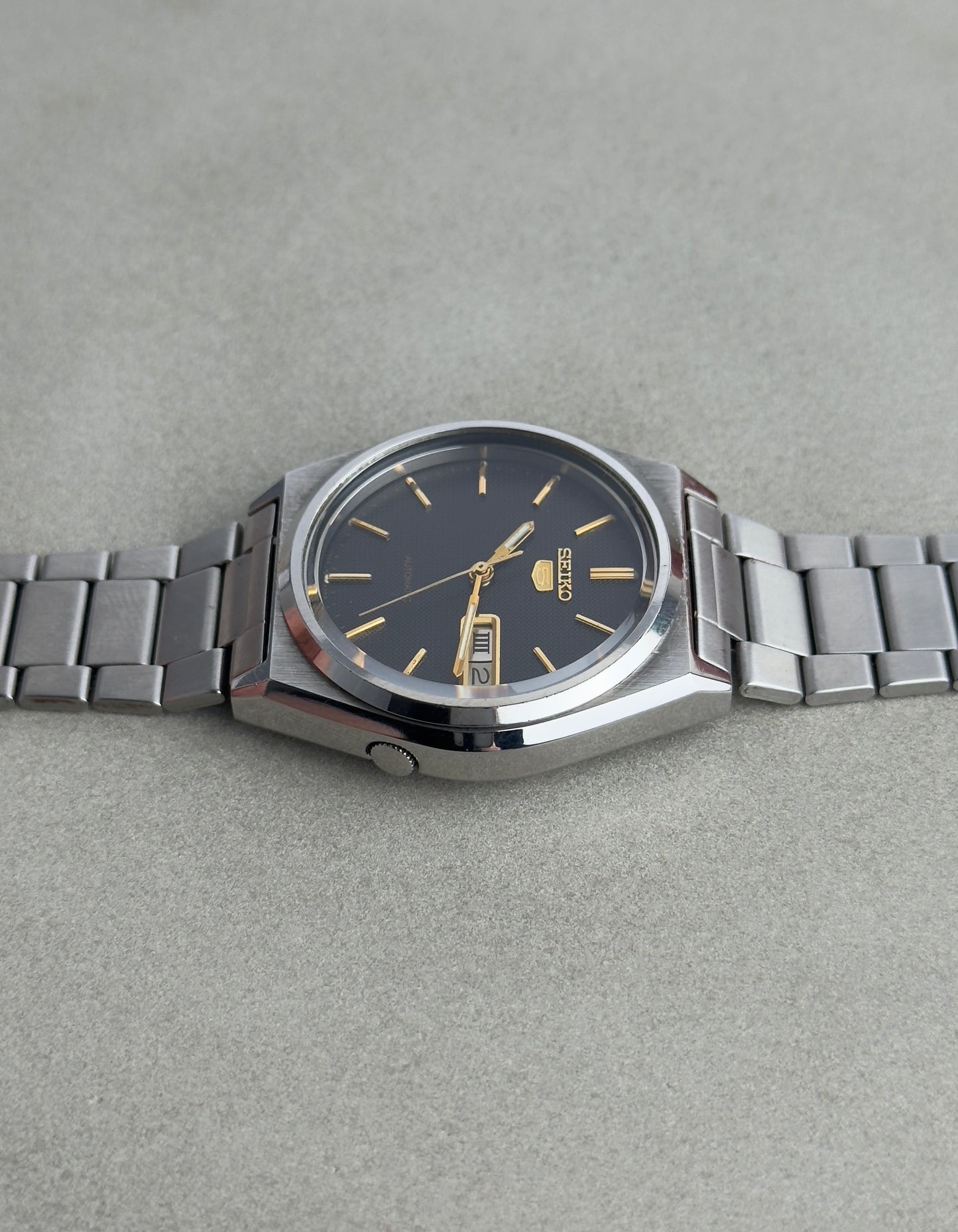 Seiko 5 7009-876A