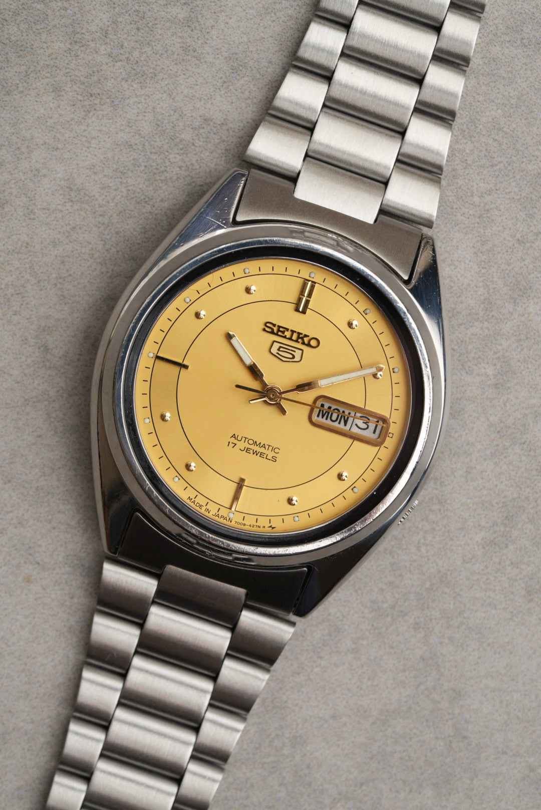 Seiko 5 7009-3041