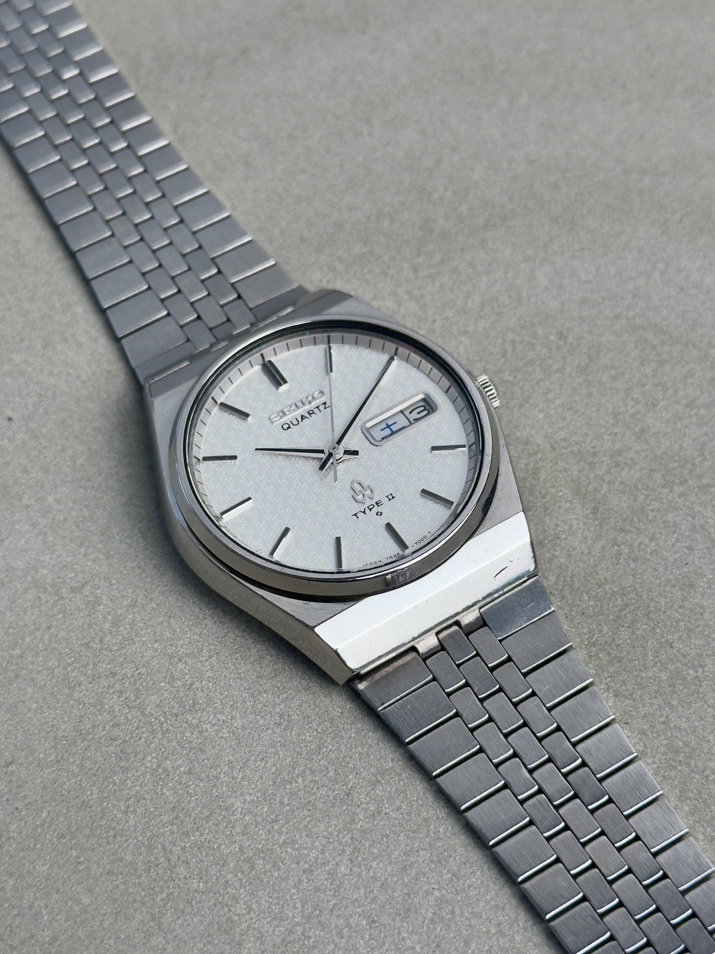 Seiko Type II Quartz 7546-7000