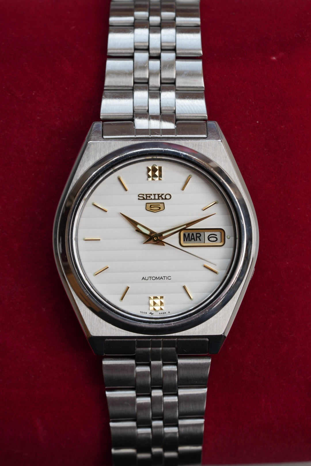 Seiko 5 7009-876A