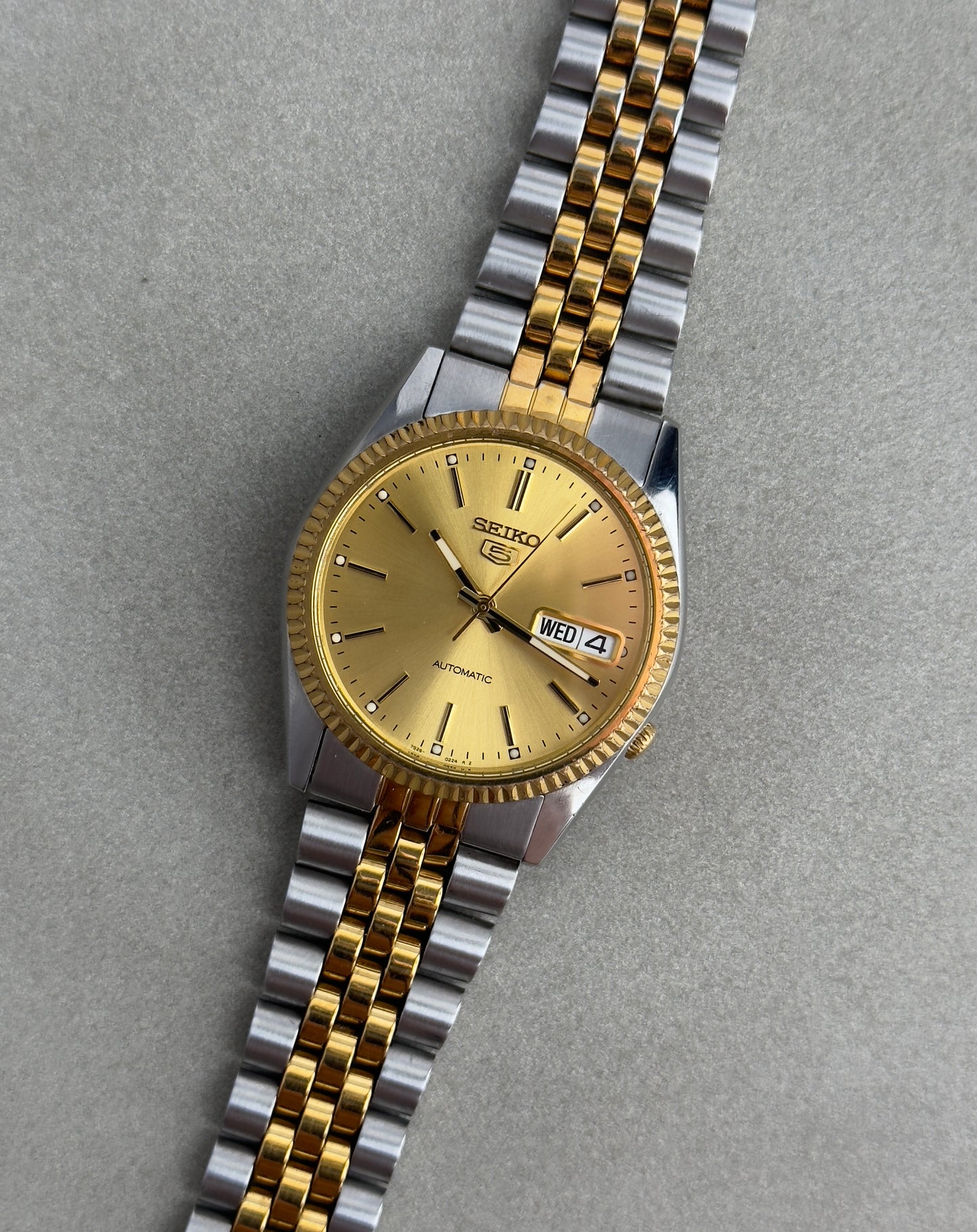 Seiko 5 7S26-0500 Two-Tone