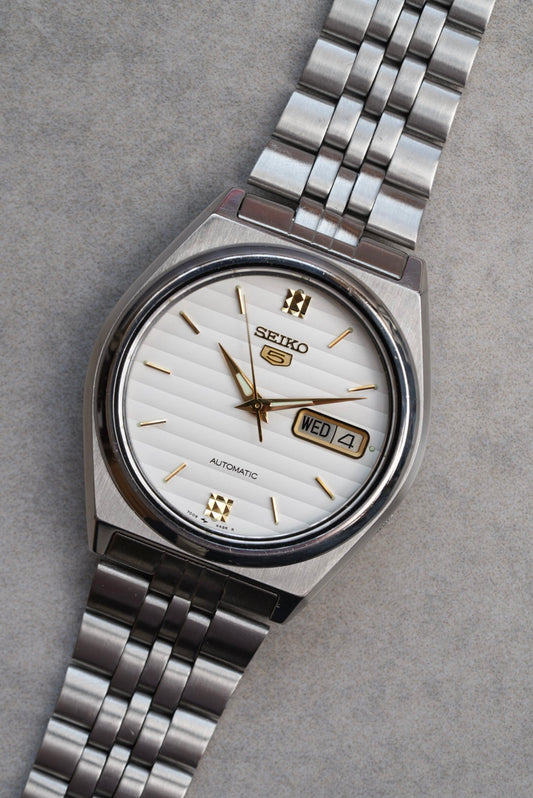 Seiko 5 7009-876A