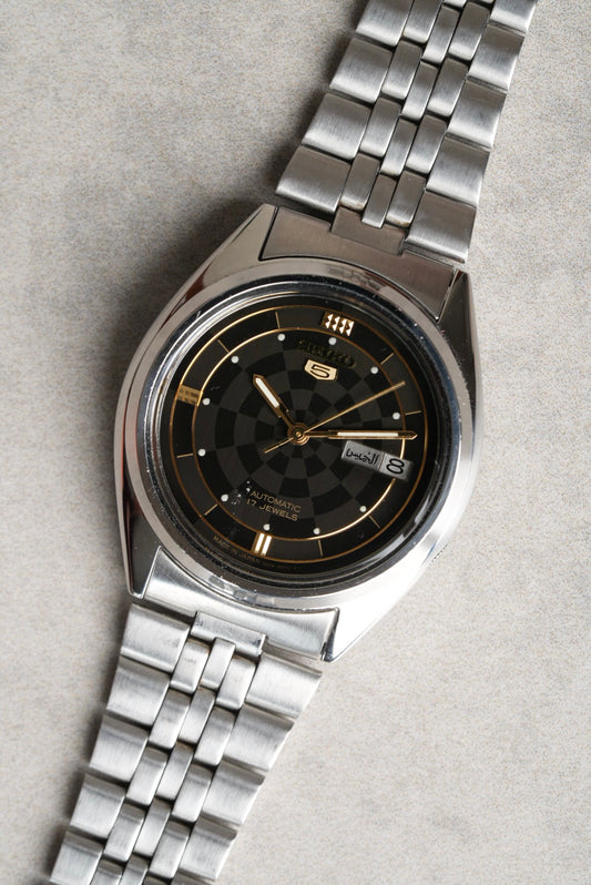 Seiko 5 7009-3181