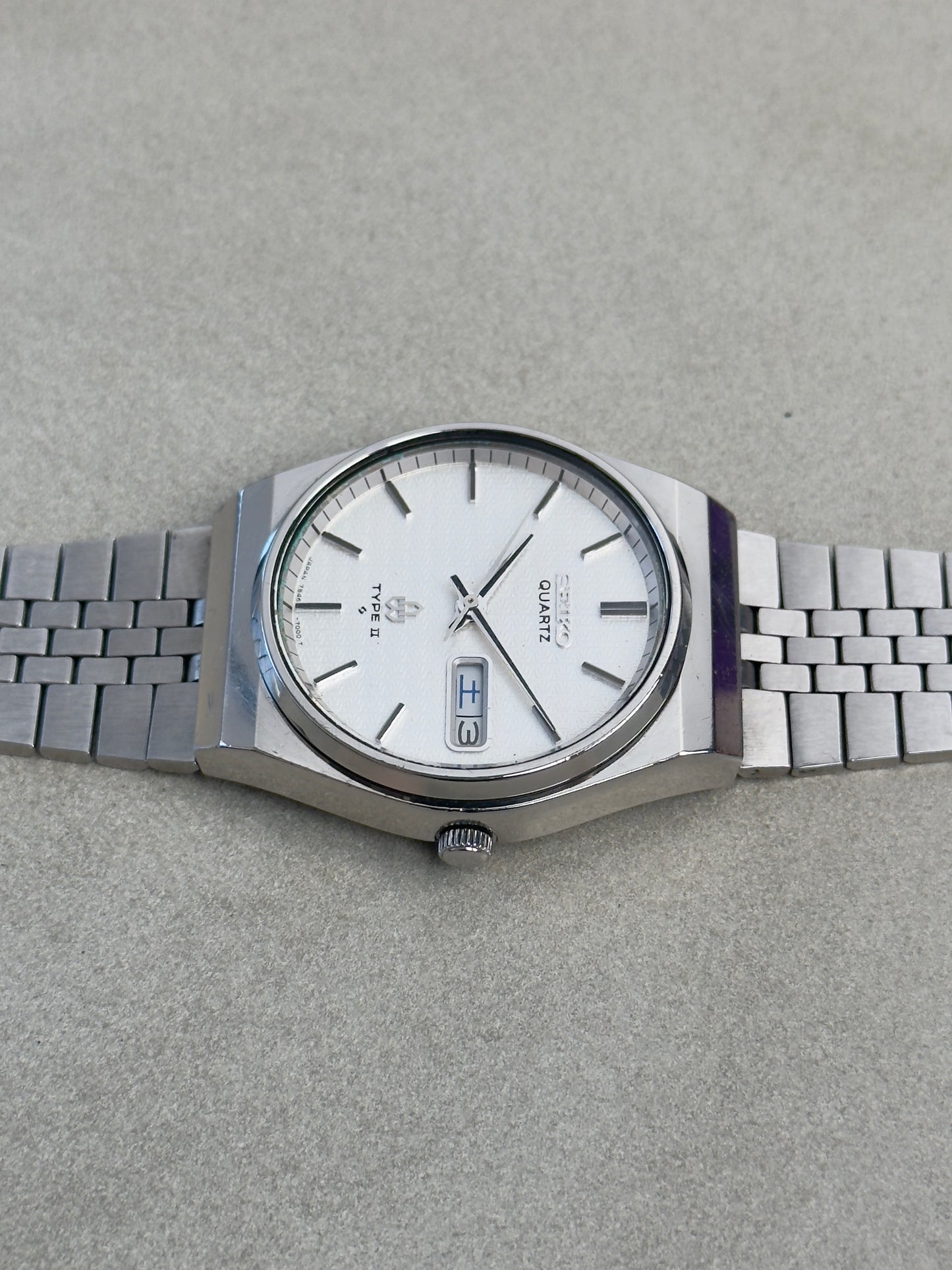 Seiko Type II Quartz 7546-7000