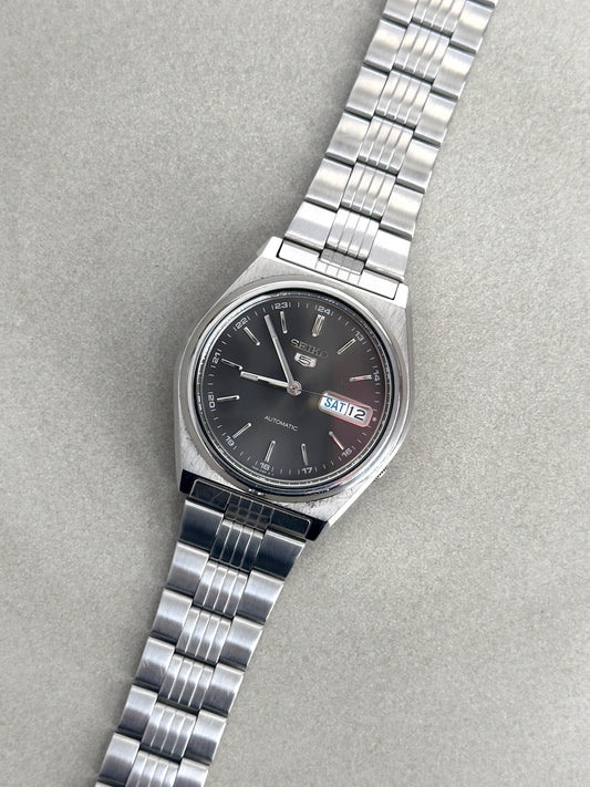 Seiko 5 7S26-8760 ‘Graphite’