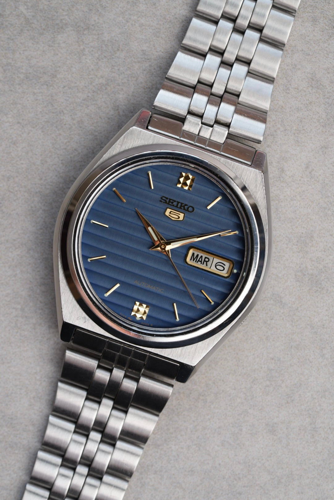 Seiko 5 7009-876A