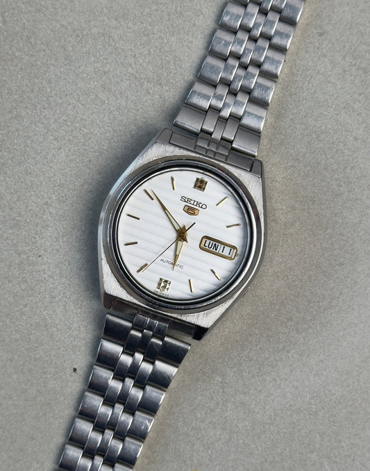 Seiko 5 7S26-8760 White ‘Striped’