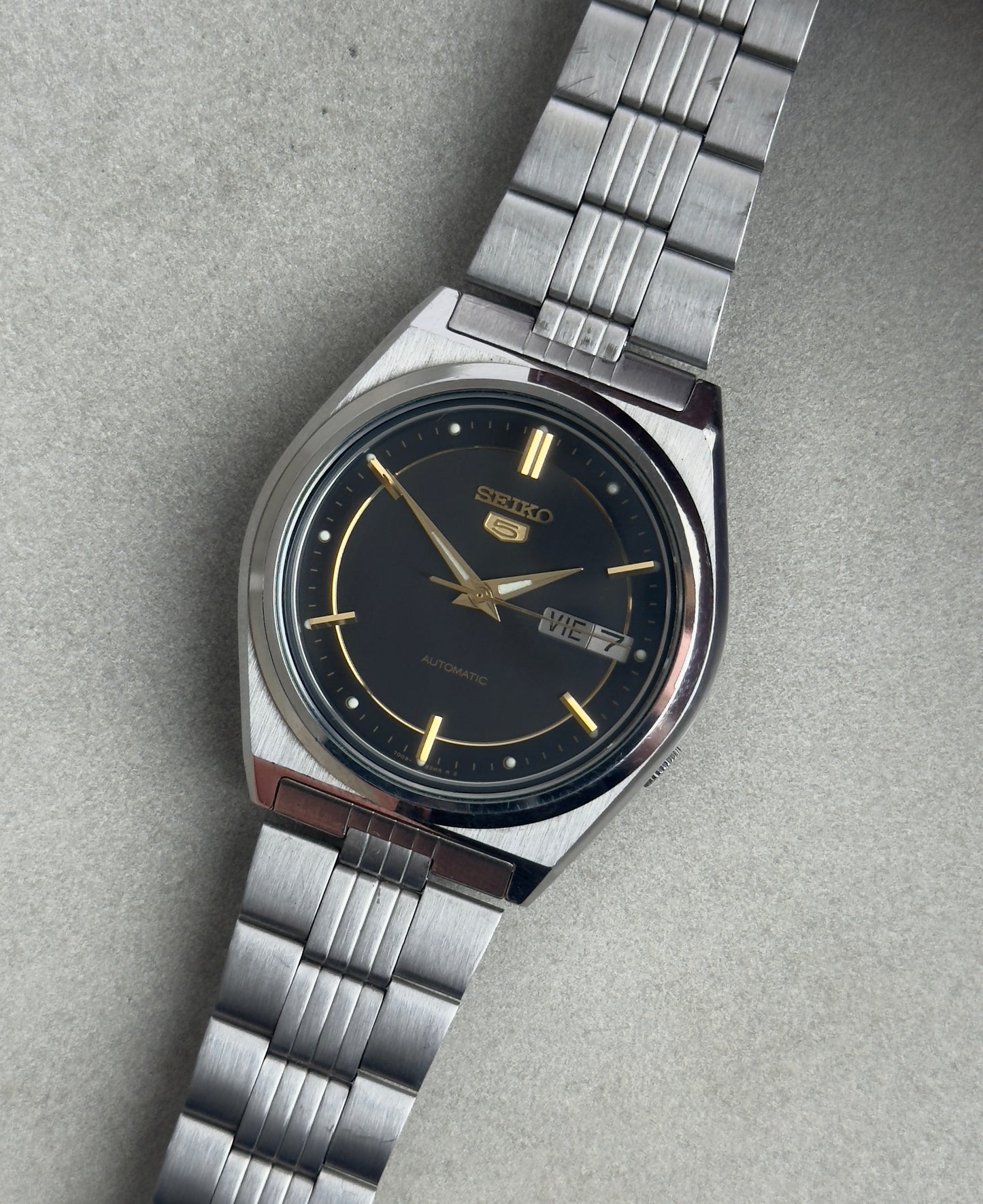 Seiko 5 7009-8760
