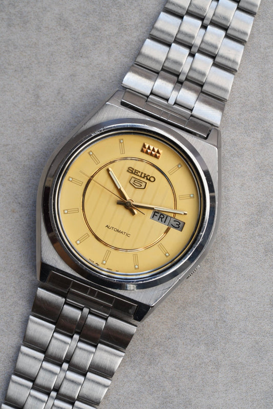 Seiko 5 7009-876A