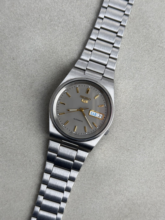 Seiko 5 ‘Grey’